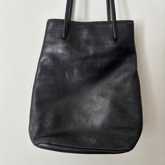 Vintage Black Leather Shoulder Bag - Picture 5 of 9